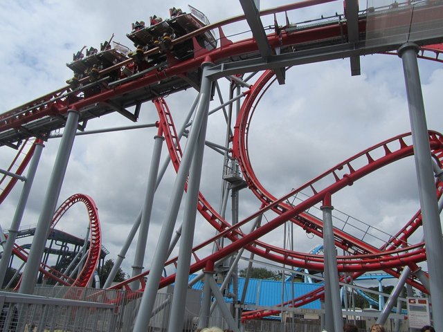 roller-coster-171798_1280.jpg