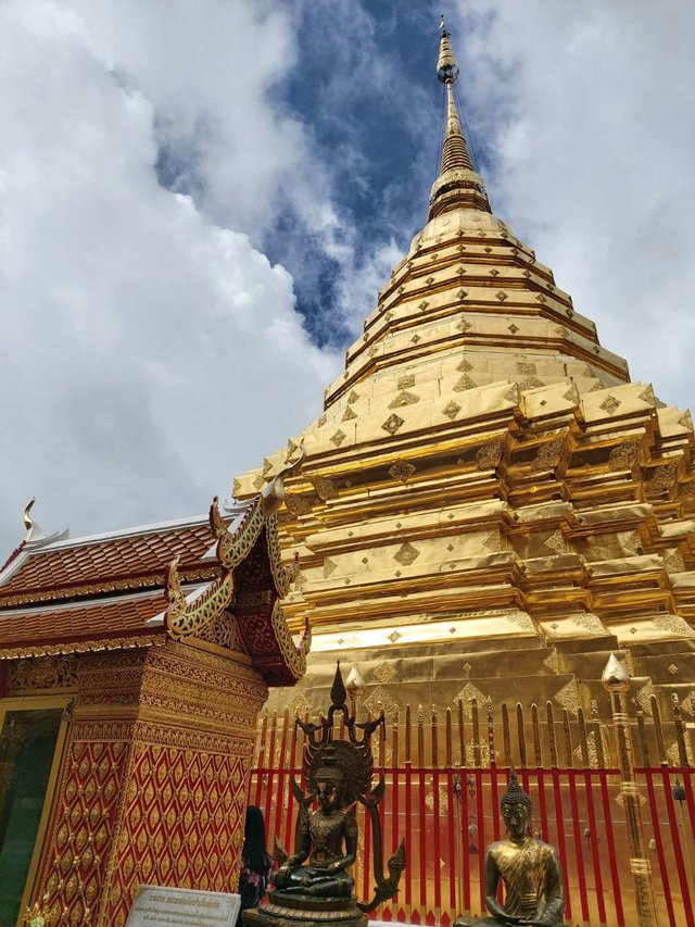 Wat Phra That Doi Suthep1.jpg