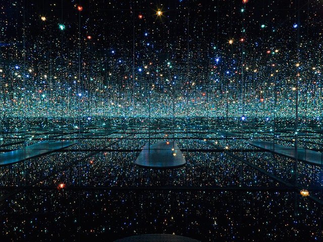 yayoi-kusama-exhibits-paintings-and-installations-at-david-zwirner-desigboom-05.jpg