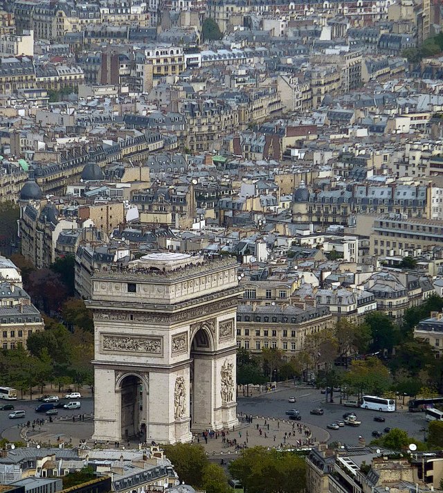 arc-de-triomphe-410188_1920.jpg