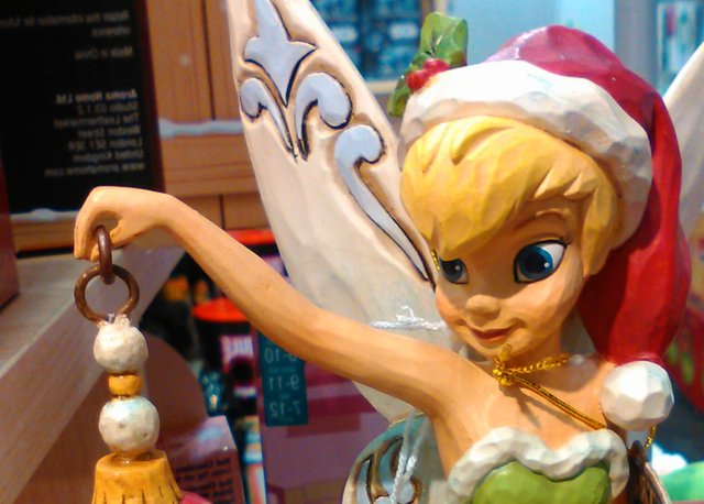 Christmas Photography TinkerBell Chain Grip Christmas Figurine Dec 12 2016.jpg