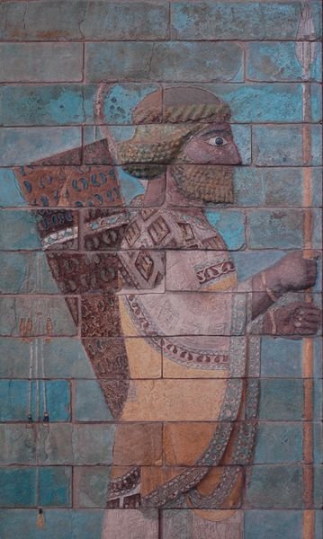 359px-Lancer_Darius_palace_Louvre_Sb3320.jpg