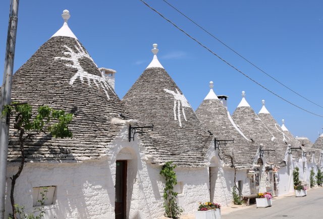 alberobello.jpg