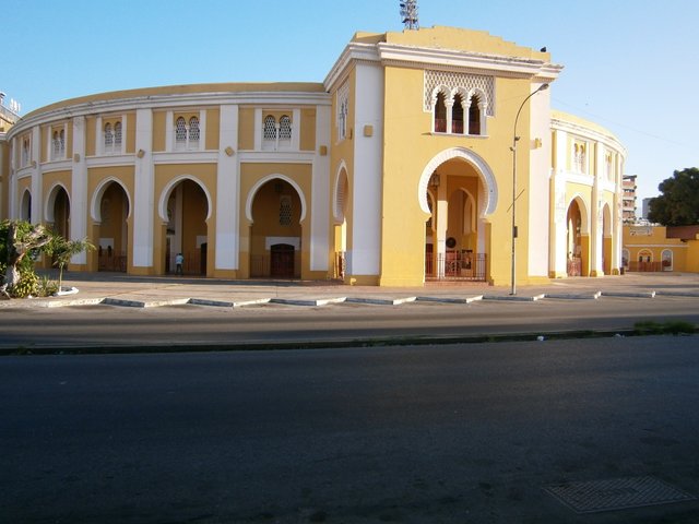 2011-01-01 00.00.00-1 Maestranza.jpg