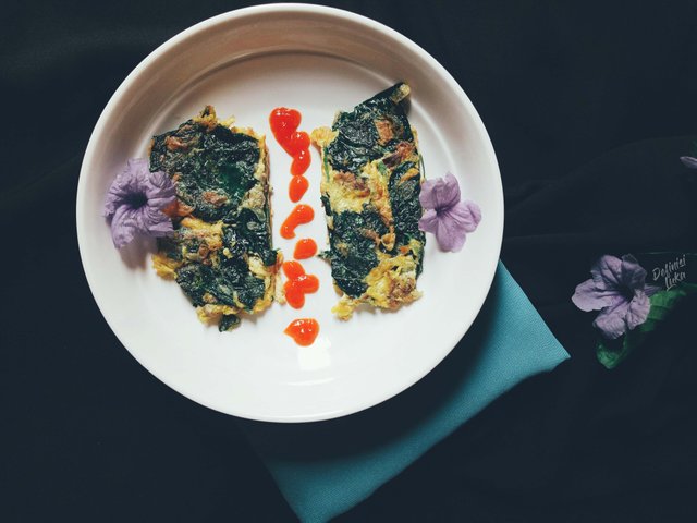 Omelet With Spinach 3.jpg