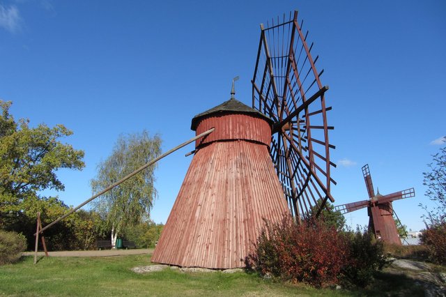 Windmill 2  (1).JPG