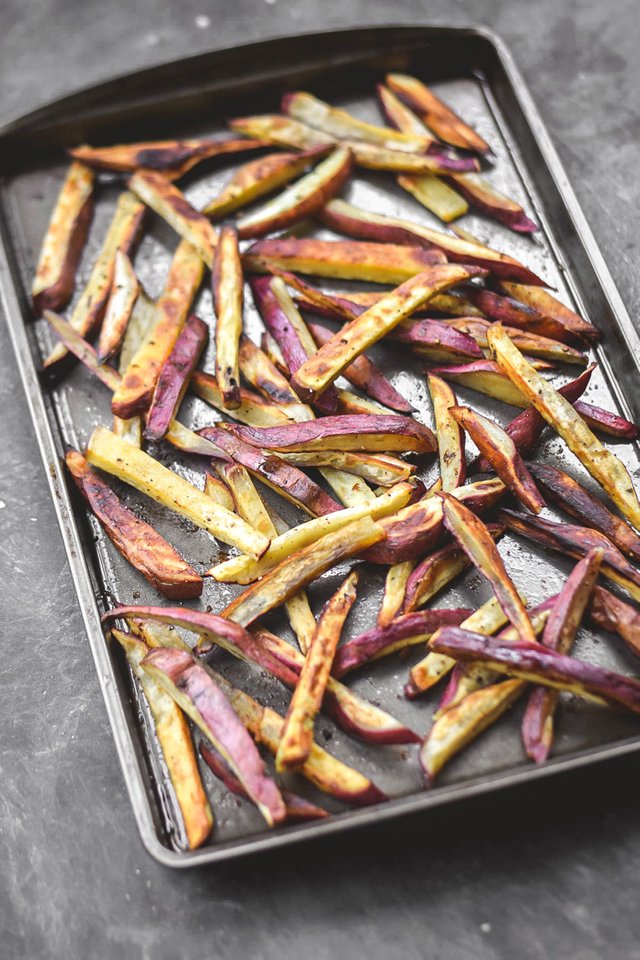 Baked Yam or Sweet Potato Fries with Sriracha Hummus (Vegan + GF)-5.jpg