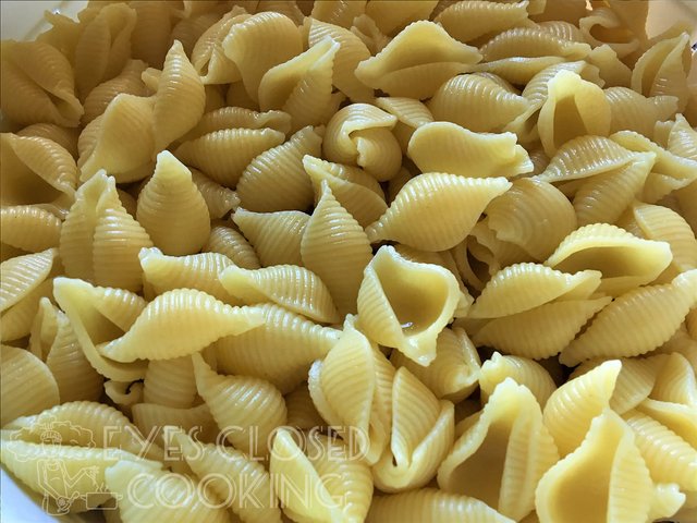 EyesClosedCooking-DillPicklePasta---04.jpg