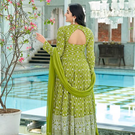 1. chikankari-kurta.jpg