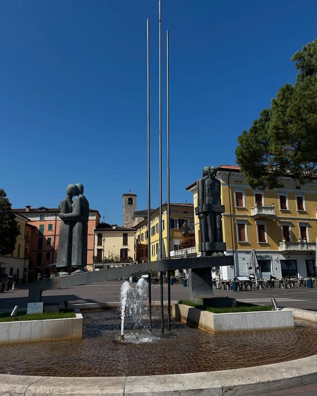 Desenzano del Garda.jpg