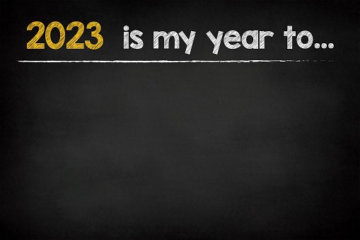 2023-new-year-expectations-on-chalkboard.jpg