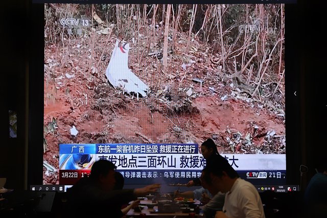 pesawat-boeing-737-china-eastern-terbang-mendekati-kecepatan-suara-sebelum-jatuh-1THJFeK9eo.jpg