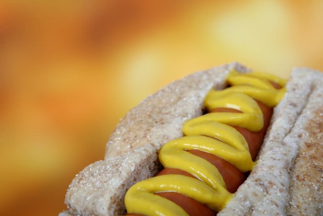hot-dog-1238711_1920.jpg