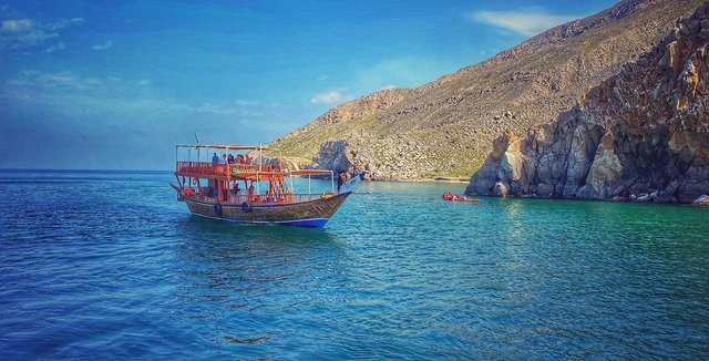 musandam-dhow-cruise.jpg