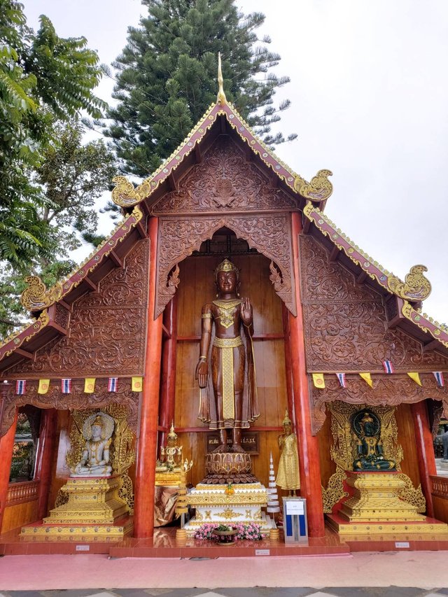 Wat Phra That Doi Suthep10.jpg