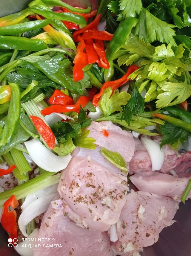 Sopa de pollo 1.jpeg
