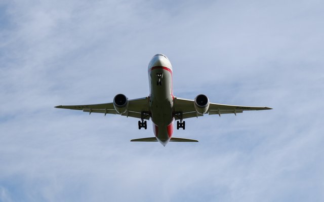 Plane Overhead 3.jpg