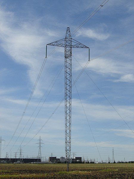 450px-HVDC_Distance_Pylon.jpg