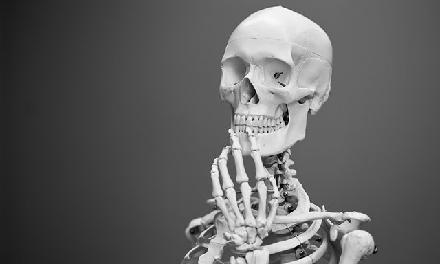 Thinking posed skeleton