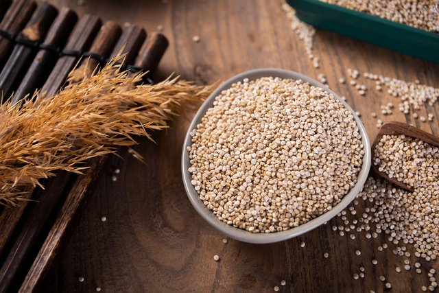 quinoa-6341424_1280.jpg