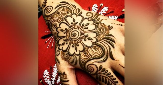 15-beautiful-bridal-mehndi-designs-for-your-wedding-day1.jpg
