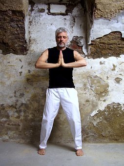 yoga-2047588__340.jpg