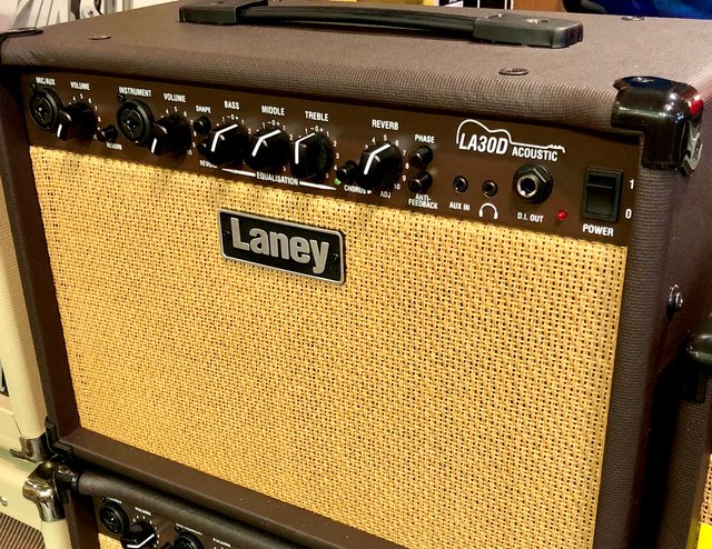 LTAM #123 : Laney LA-30D Dual Channel 30 watt Acoustic Amplifier