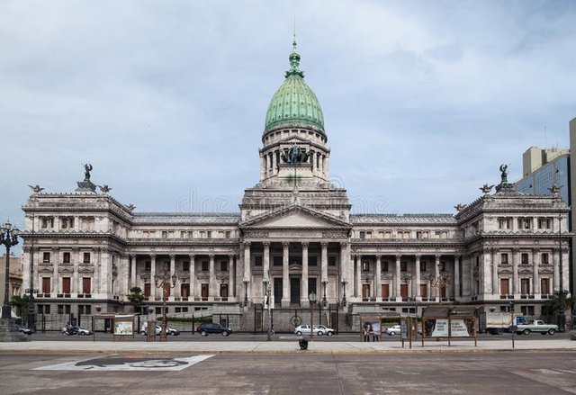 congreso-nacional-buenos-aires-argentina-28275705.jpg