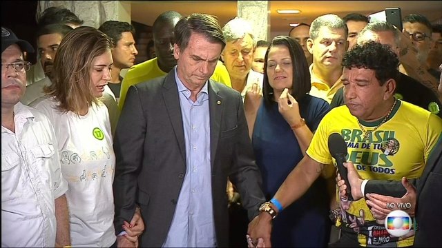 jair-messias-bolsonaro-eleicao-reza-magno-malta-1540837367415_v2_1920x1080.jpg