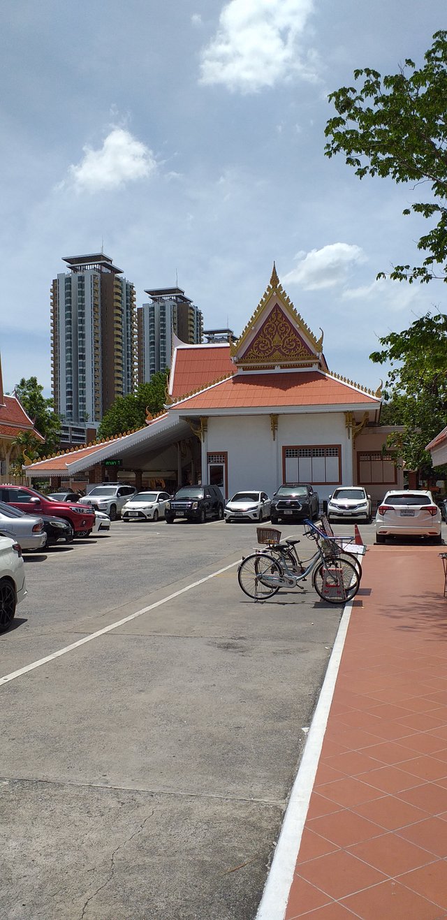 Wat Phasuk Maneejak32.jpg