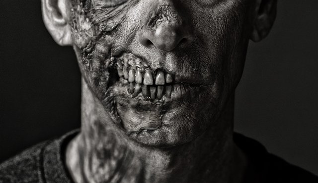 zombie-1801470_1920.jpg