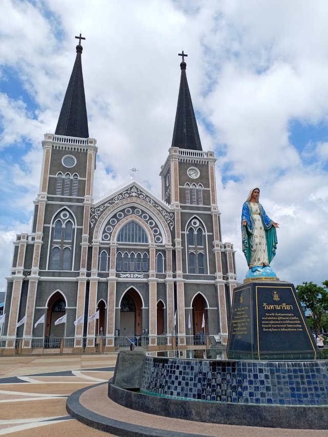 Cathedral of the Immaculate Conception1.jpg