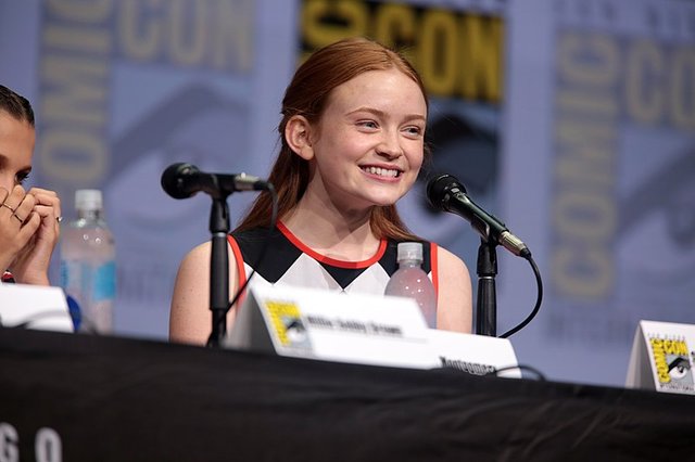 800px-Sadie_Sink_(35409065363).jpg