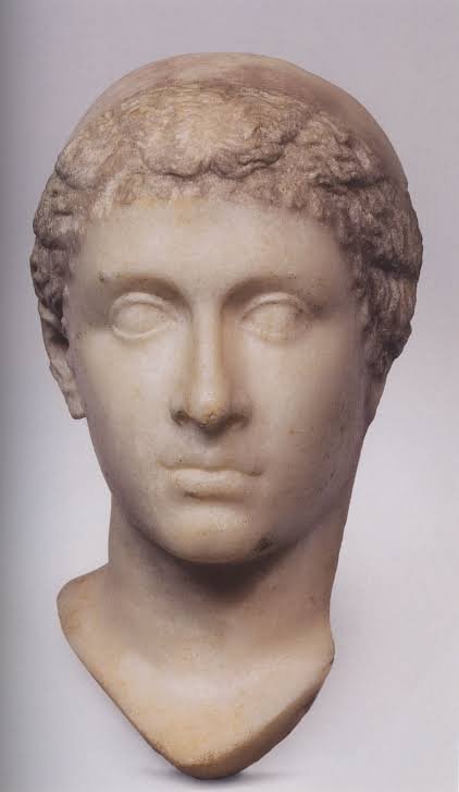 Caesarion_Greek_sculpture.jpg