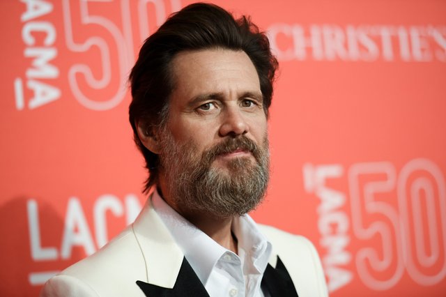 150701-jim-carrey-jpo-415a_7c9dffb37c666fd2f572f0fe4d047e7c.jpg