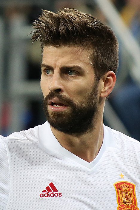 Gerard_Piqué_2017.jpg