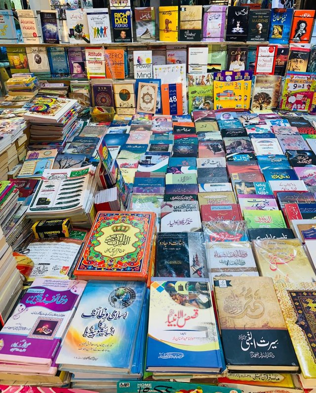 knowlege books .jpg
