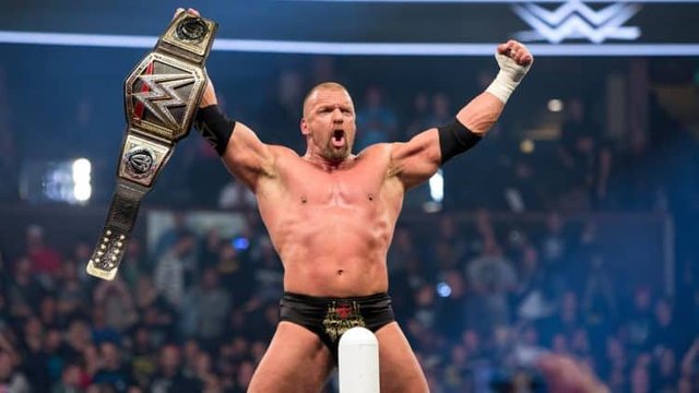 WWE-Triple-H-WWE-Championship-2016-750x422.jpg