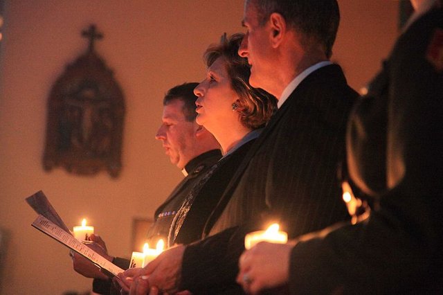 Christmas_Carol_Service_(4174110949).jpg