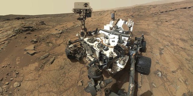 a-self-portrait-of-the-curiosity-rover.jpeg