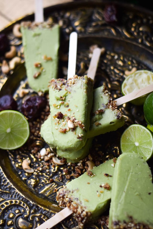 5-Ingredient Avocado Key Lime Pie Popsicles (Vegan + GF) (8).jpg