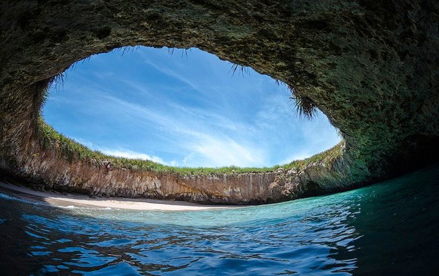 hidden-beach-mexico-2.jpg