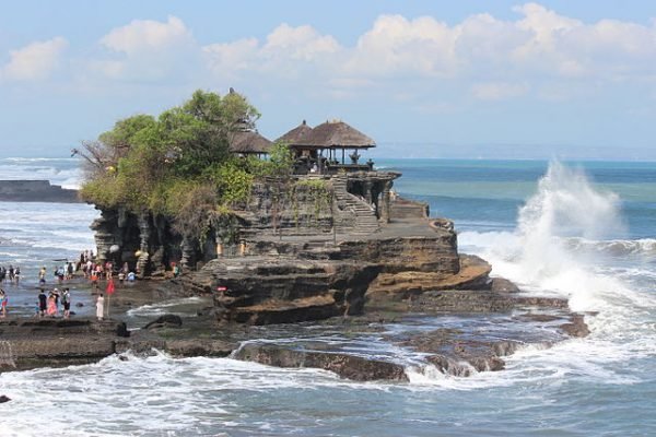 Tanah-Lot-600x400.jpg