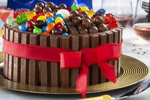 Candy-Dish-Layer-Cake_Large500_ID-2906322.jpg