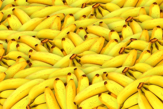 bananas-1119790_1280.jpg