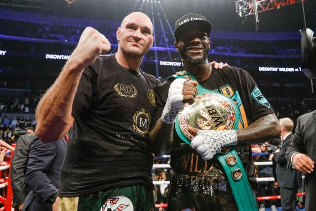 030_Deontay_Wilder_vs_Tyson_Fury-768x512.jpg