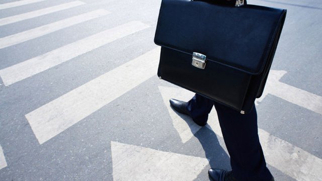 27357100-istock-man-walking-briefcase-800x450.jpg