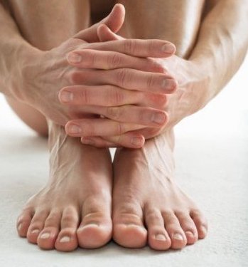 mens-grooming-hands-feet.jpg