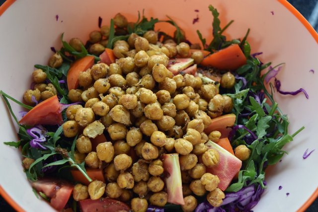 chickpea-arugula-peanut-1.jpg