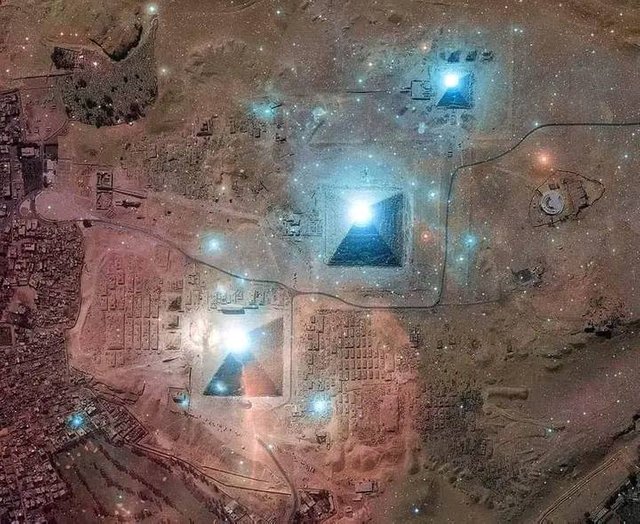 Orion’s belt aligned with the Giza pyramids..jpg